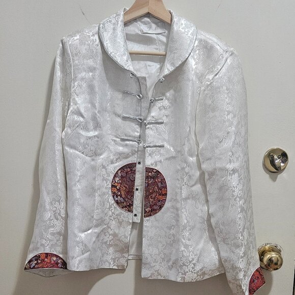 100% Silk White Traditional Chinese Women's Jacket - Picture 1 of 1